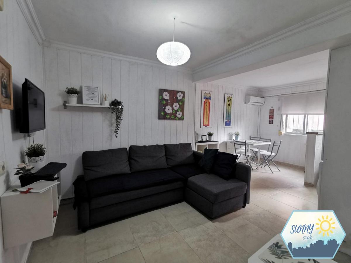 Sunny Los Alamos Apartment ตอร์เรโมลิโนส ภายนอก รูปภาพ